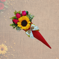 Arranjo de Girassol com Rosas Vermelhas no Cone de Papelão